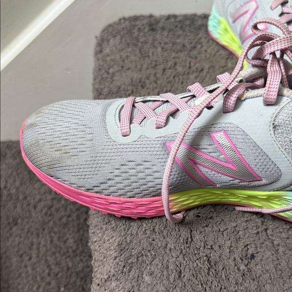 New Balance Light Gray with Pink and Multicolor Sole - Picture 3 of 5
